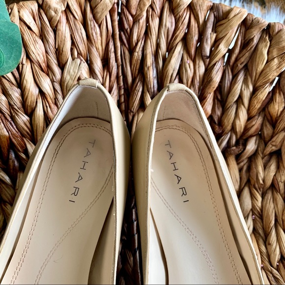 Tahari | Leather Cap Toe Block ‘Maisy’ Heel - Picture 4 of 8